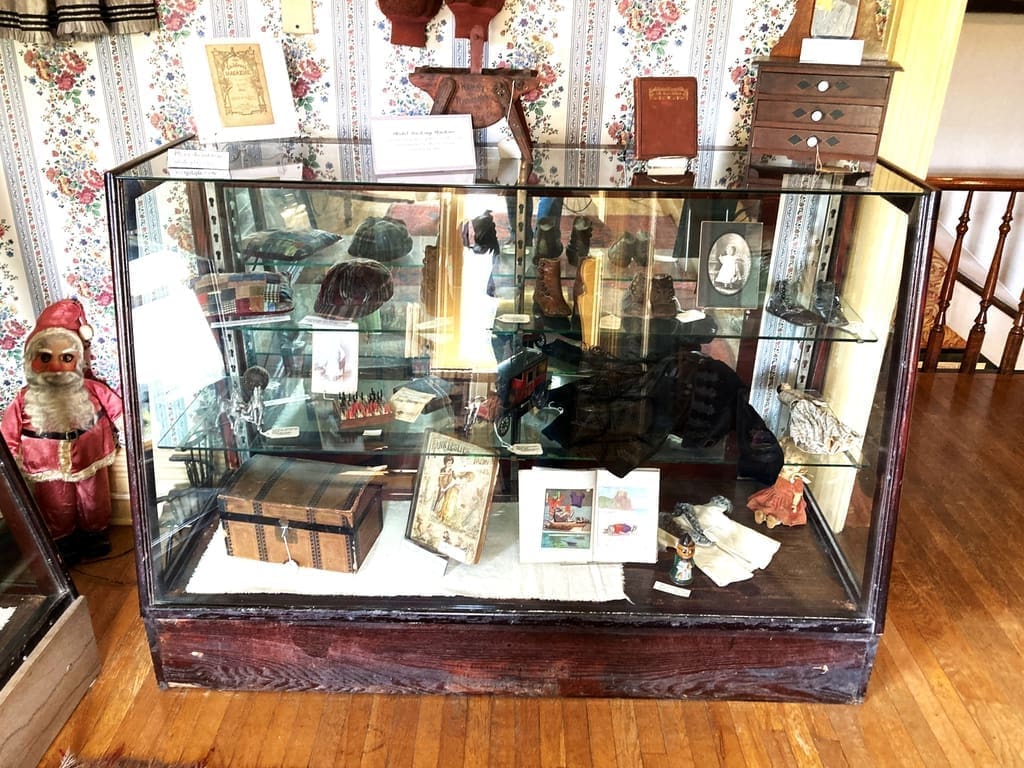 Display Case of Trinkets 2